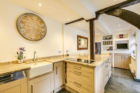 39 High Street, Oxted, RH8 9LN
