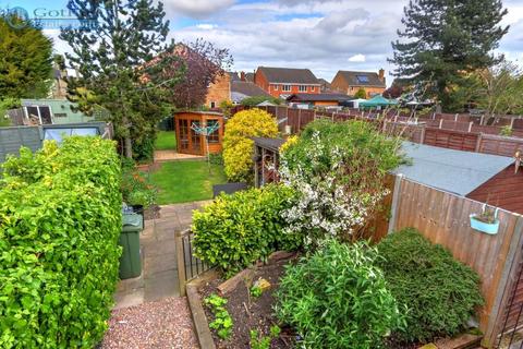 4 Davis Row, Arlesey, SG15 6RB