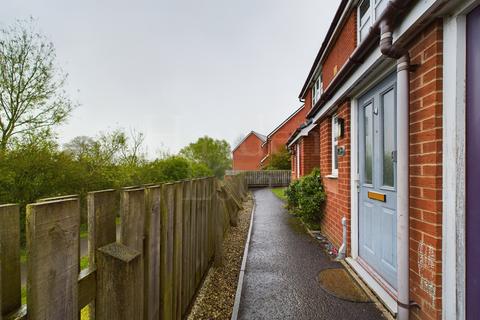 24 Cleobury Meadows, Cleobury Mortimer, Kidderminster, DY14 8EY