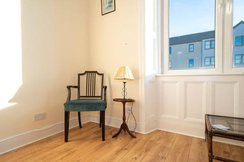 2 bedroom flat to rent, Saughton Avenue, Edinburgh, EH11