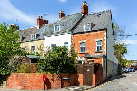 3 bedroom end of terrace house for sale, Cainscross Road, Stroud