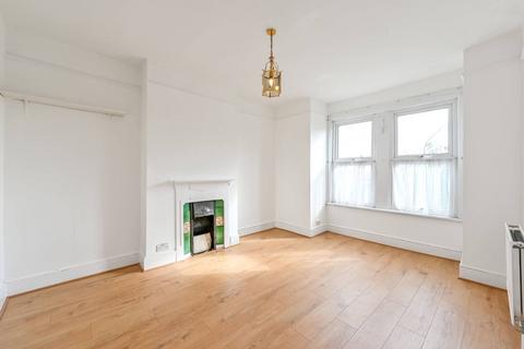 2 bedroom flat to rent, Castlewood Road, Stamford Hill, London, N16