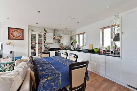 2 bedroom flat to rent, Topham Yard, South Wimbledon, London, SW19