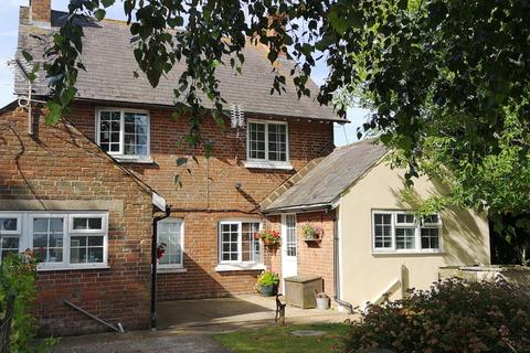 3 bedroom semi-detached house to rent, Udimore Road, Rye, East Sussex, TN31