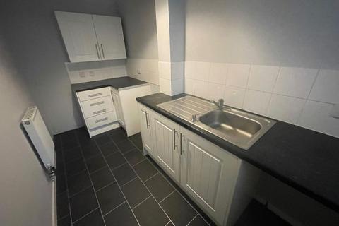 2 bedroom terraced house to rent, Dadford View, Brierley Hill