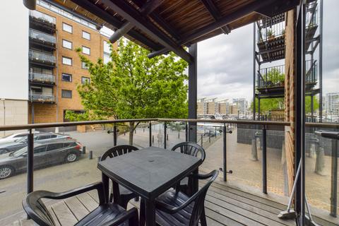 1 bedroom flat to rent, Medland House, 11 Branch Road, London, E14