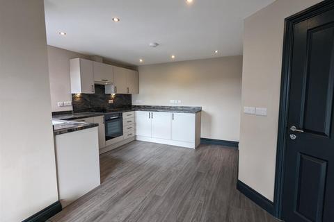 2 bedroom flat to rent, Apartment 1, 840 Woodborough Road, Nottingham