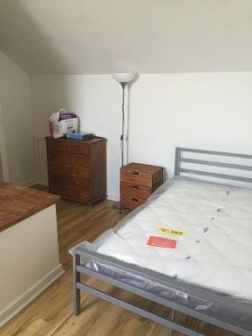 32-Foxhall-Road-Student-Forest-Fields-Bedroom.JPG