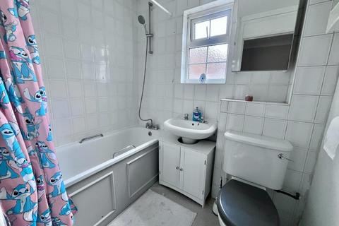 2 bedroom end of terrace house for sale, Repens Way, Yeading, Hayes, UB4 9PR