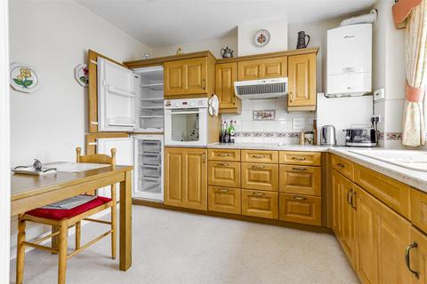 2 bedroom flat for sale, 1, Newsholme Drive, London