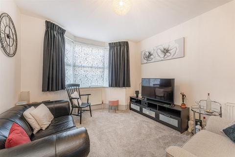 3 bedroom terraced house for sale, Gloucester Road, Enfield