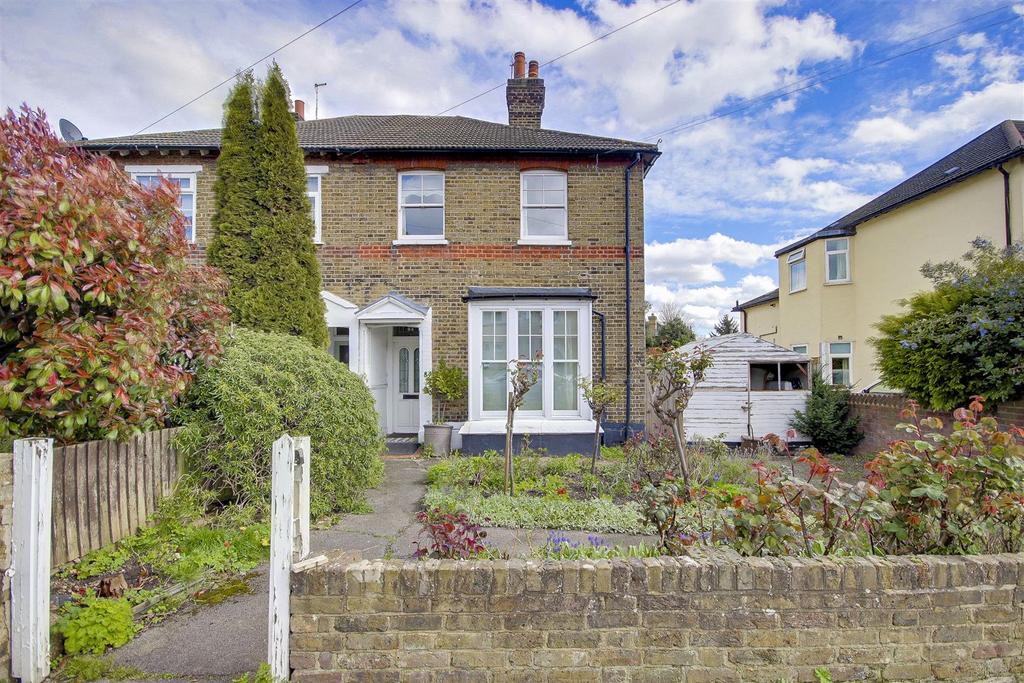 First Avenue, Enfield 3 bed semidetached house for sale £695,000
