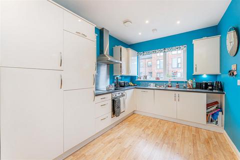 2 bedroom terraced house for sale, Canning Square, Enfield