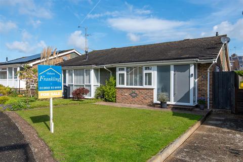 Steyning - 2 bedroom semi-detached bungalow for ...