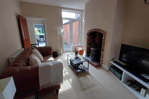 3 bedroom terraced house to rent, 133 Knutsford Rd, Ws, SK9 6EL