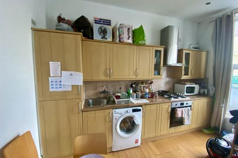 1 bedroom apartment to rent, Marylands Road, London