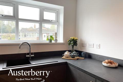 18 Stradbroke Drive, Stoke-on-trent, ST3 4BD