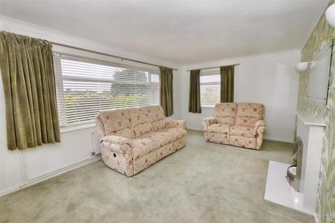 4 bedroom detached house for sale, Clifton Park, Cromer