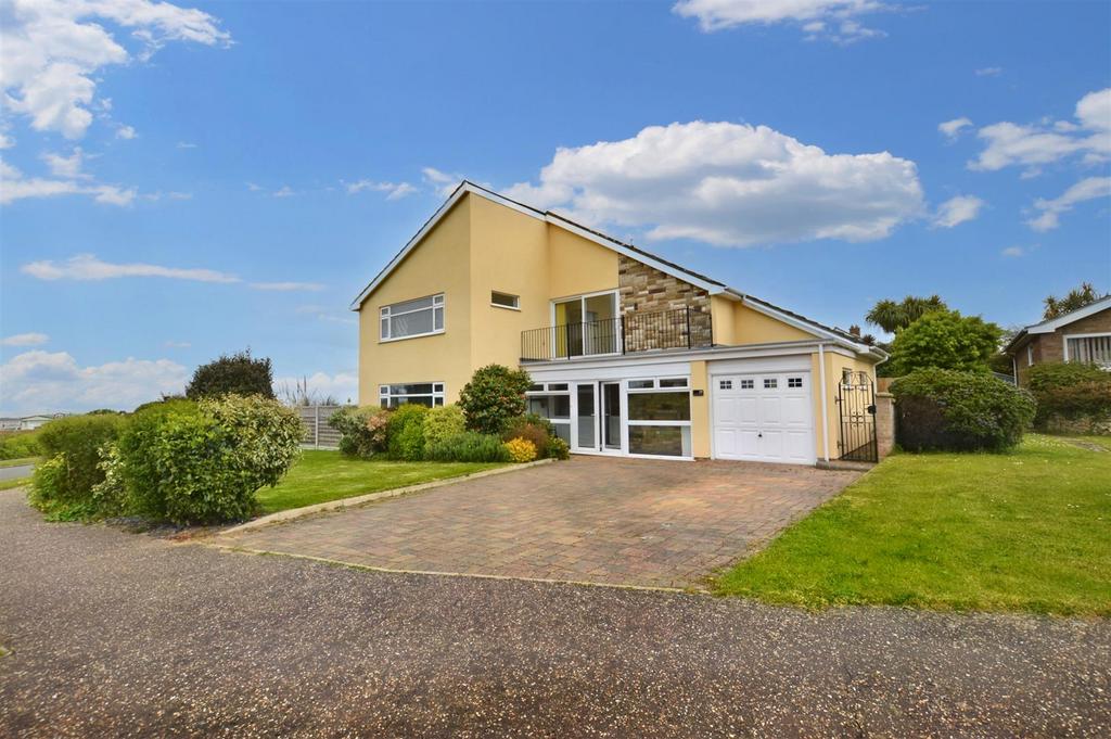 Clifton Park, Cromer 4 bed detached house for sale £480,000