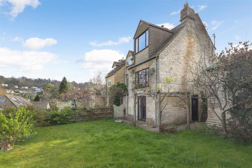 Swellshill, Stroud 2 bed semidetached house for sale £