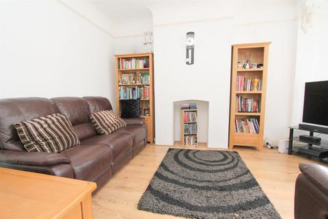 3 bedroom house for sale, Cowper Gardens, Wallington SM6