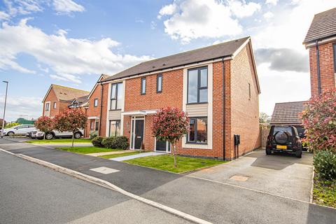 87 Ivinson Way, Bramshall, Uttoxeter, ST14 5EQ