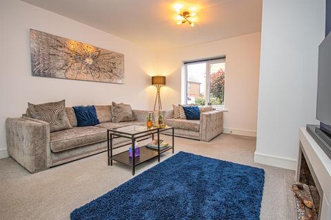 87 Ivinson Way, Bramshall, Uttoxeter, ST14 5EQ
