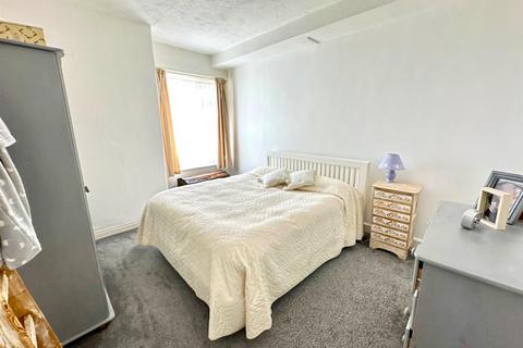 2 bedroom maisonette for sale, Cliff Road, Hornsea