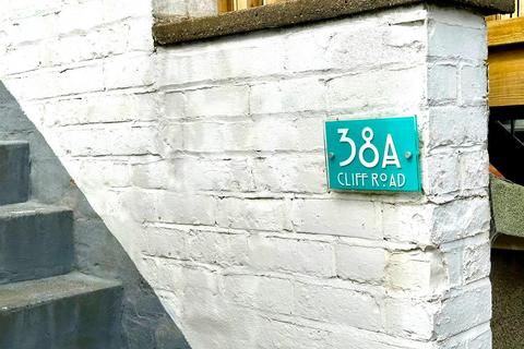 38a Cliff Road, Hornsea, HU18 1LN