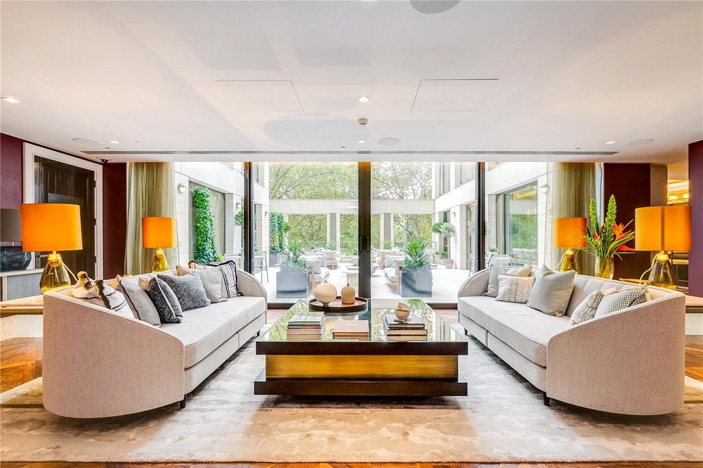 Residents' Lounge