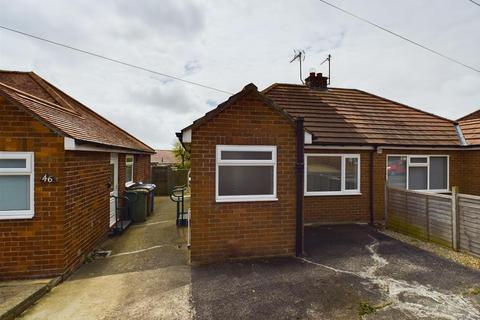 1 bedroom semi-detached bungalow for sale, Bempton Oval, Bridlington