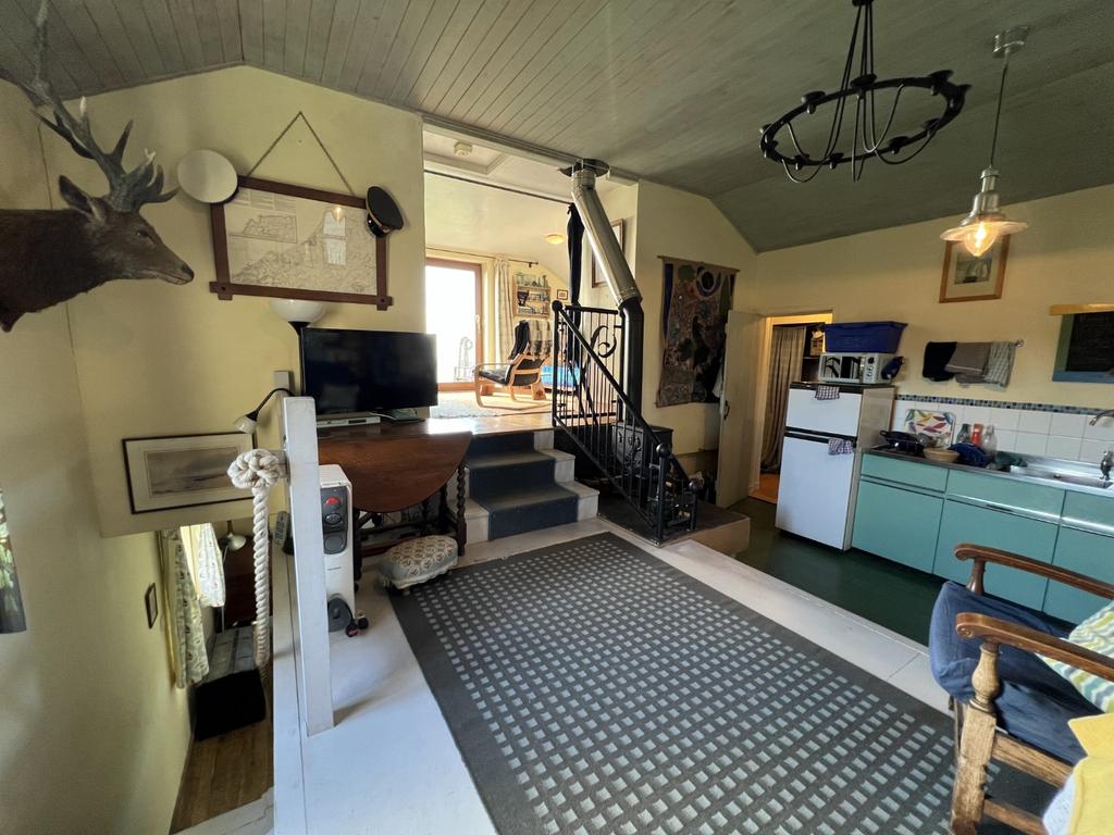 Open Plan Split Level Kitchen/Dining Room