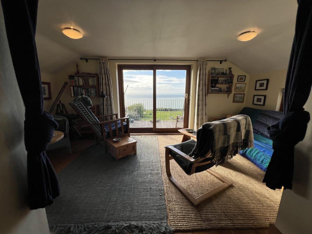 Open Plan Split Level Kitchen/Dining Room