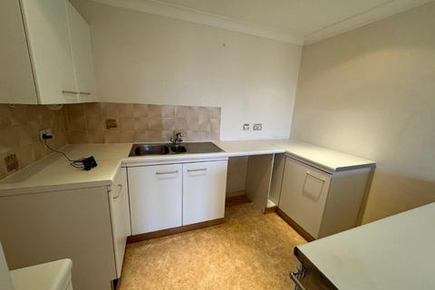 1 bedroom apartment for sale, Snowdon Close, Eastbourne BN23