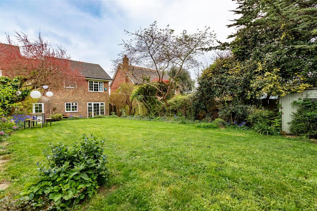 The Martlet, Hove 4 bed semidetached house for sale £800,000