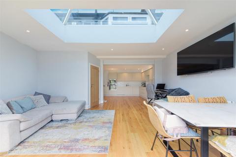 51 Marlow Drive, Cheam, Sutton, SM3 9BD