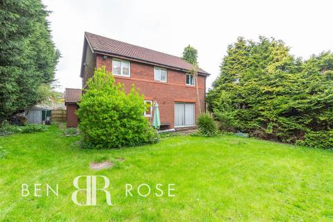 4 bedroom detached house for sale, Birch Field, Clayton-Le-Woods, Chorley