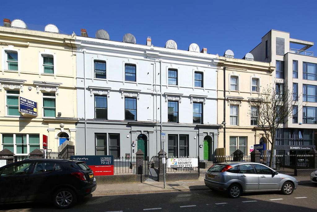 35-37 Charles St 1140.JPG