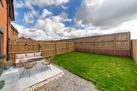 2 bedroom semi-detached house for sale, Thistle Way, Callerton, NE5