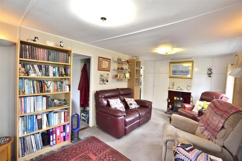 1 bedroom mobile home for sale, Green Glades, Grange Estate, Church Crookham GU52