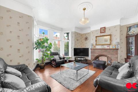 16 Castleton Road, Ilford, IG3 9QR