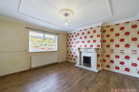 13 Gerddi, Rhosllanerchrugog, Wrexham, LL14 1BS