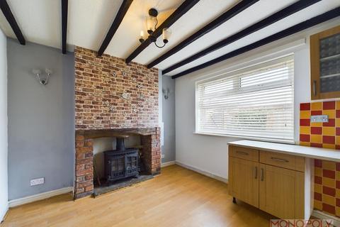 13 Gerddi, Rhosllanerchrugog, Wrexham, LL14 1BS
