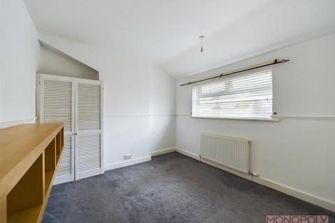 13 Gerddi, Rhosllanerchrugog, Wrexham, LL14 1BS