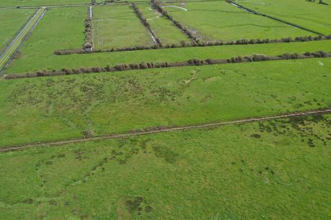 undefined, Braunton EX33
