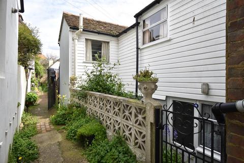 2 bedroom terraced house for sale, Croft Road, Hastings TN34