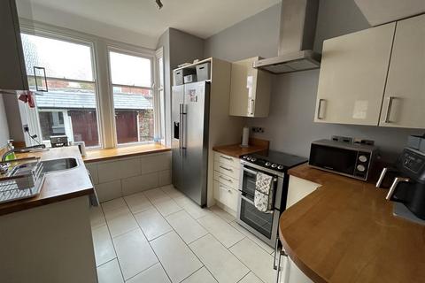 4 bedroom terraced house to rent, Kenilworth Road, Whitley Bay