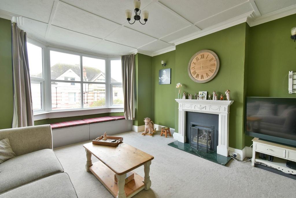 Amherst Road, BexhillonSea, TN40 3 bed for sale £275,000