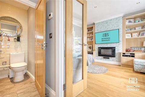 27 Chestnut Grove, Ilford, IG6 3AS