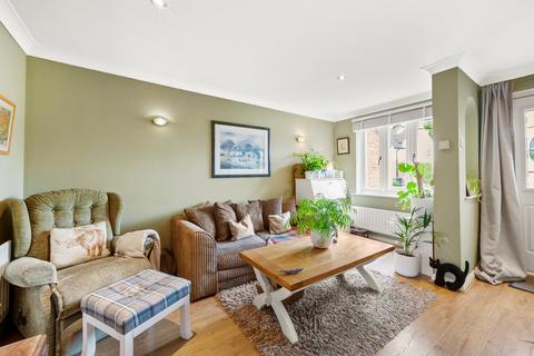 2 bedroom end of terrace house for sale, Mays Close, Weybridge, KT13